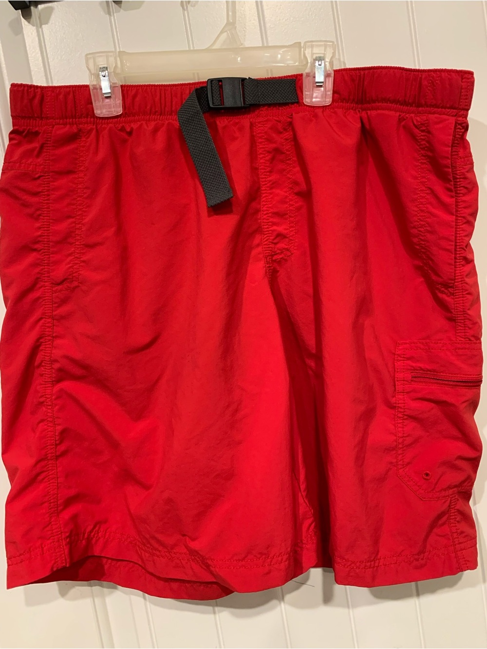 Columbia Mens Red Belted Cargo Hiking Shorts Omni-Shade UPF Nylon Size L